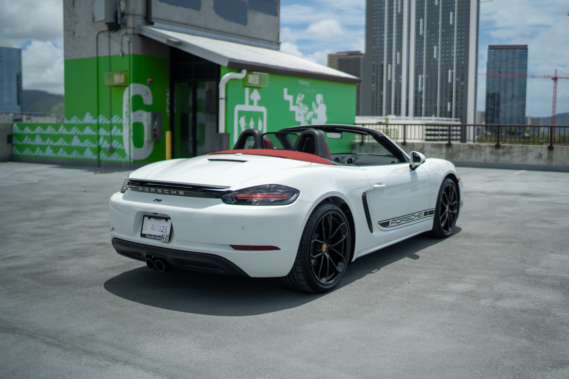 Car Image 17