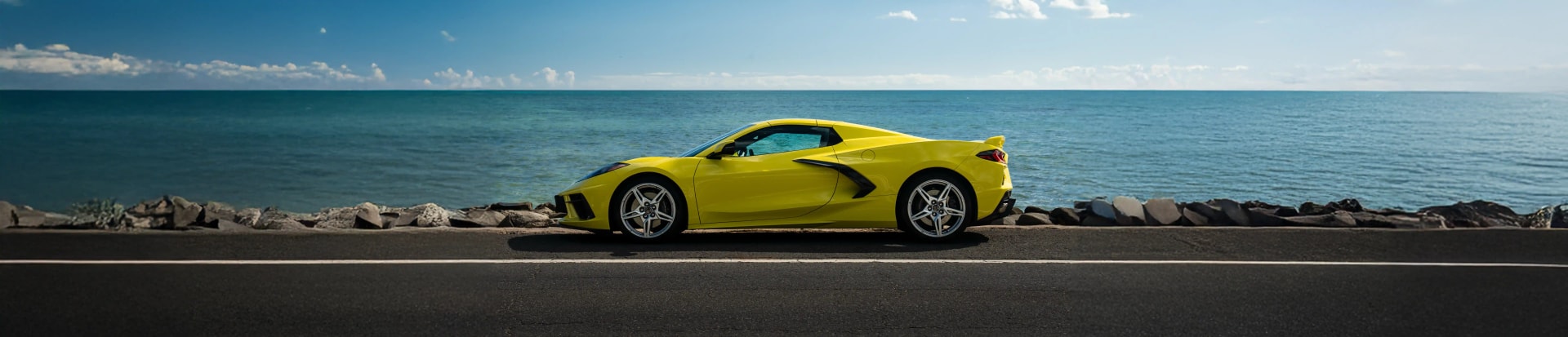 Corvette convertible panoramic view desktop